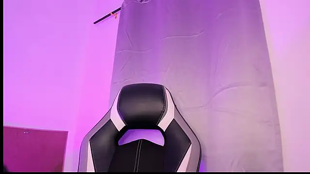 Snapshot of PaigeJayden chatting on 9, 2, 2026 PaigeJayden online show from 9, 2, 2026