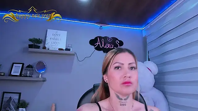Alexasmith06 online show from 4, 1, 2025