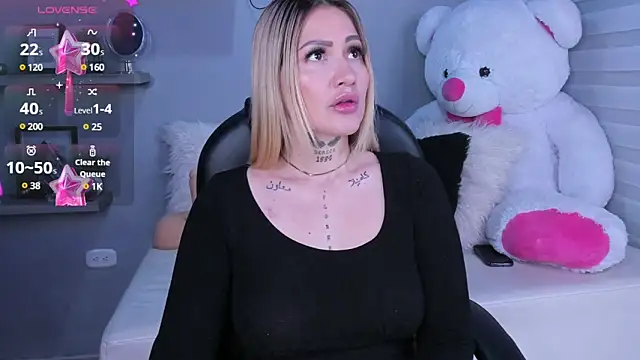 Alexasmith06 online show from 10, 3, 2025