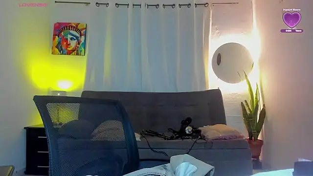 Snapshot of Sophie_sweett19 chatting on 27, 2, 2026 Sophie sweett19 online show from 27, 2, 2026