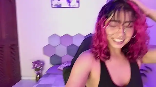 Horny tgn online show from 5, 1, 2026