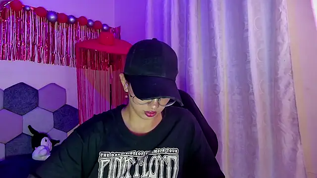 Horny tgn online show from 23, 2, 2026