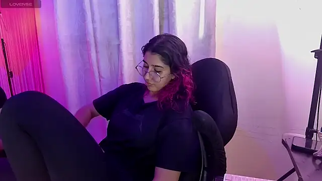 Horny tgn online show from 27, 4, 2026