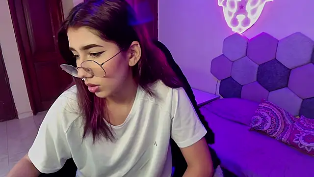 Snapshot of Horny_tgn chatting on 21, 3, 2025 Horny tgn online show from 21, 3, 2025