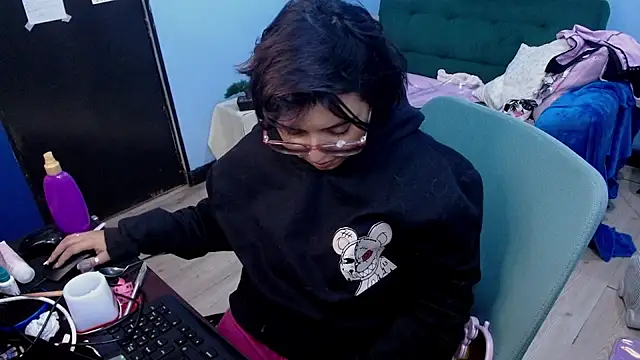 X CHERRY XX online show from 5, 7, 2026