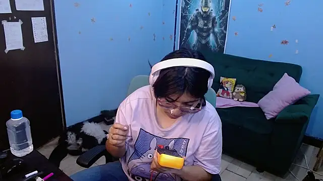 X CHERRY XX online show from 8, 7, 2026