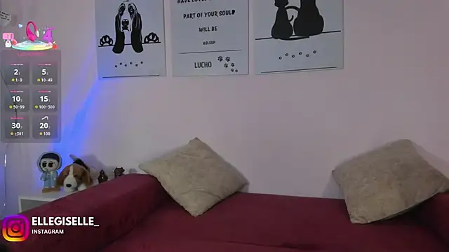 ElleGisellee online show from 30, 9, 2025