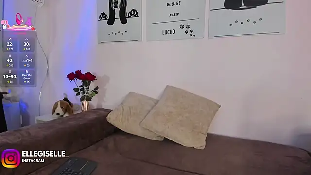 ElleGisellee online show from 26, 2, 2026