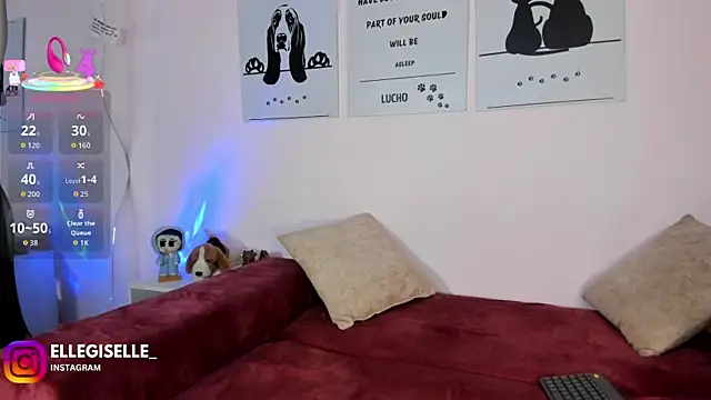 ElleGisellee online show from 19, 9, 2025