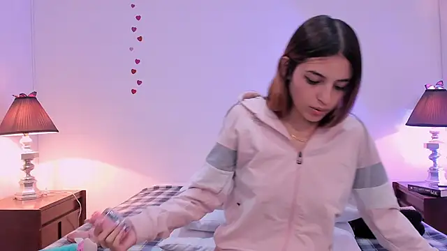 sofiarouge online show from 13, 3, 2025