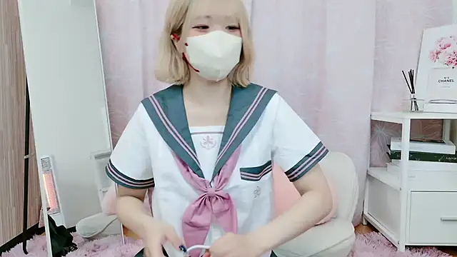 Snapshot of eimi_ch chatting on 15, 12, 2024 eimi ch online show from 15, 12, 2024