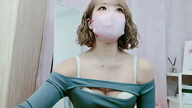 Snapshot of eimi_ch chatting on 19, 2, 2025 eimi ch online show from 19, 2, 2025