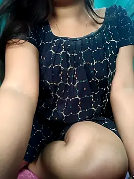 Snapshot of Arohi_is_Live chatting on 8, 11, 2025 Arohi is Live online show from 8, 11, 2025