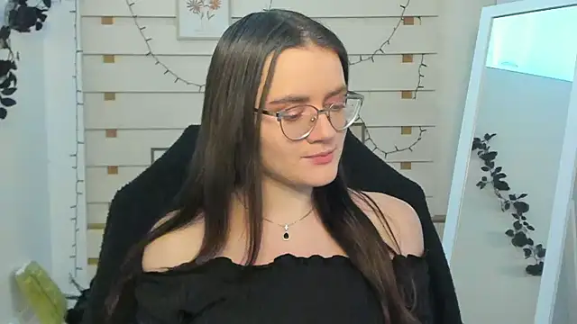 Snapshot of Josephine_jo chatting on 17, 11, 2025 Josephine jo online show from 17, 11, 2025