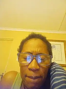 Snapshot of bustybillies chatting on 15, 6, 2026 bustybillies online show from 15, 6, 2026