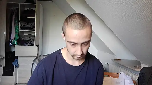 Snapshot of Stephanien chatting on 28, 9, 2025 Stephanien online show from 28, 9, 2025