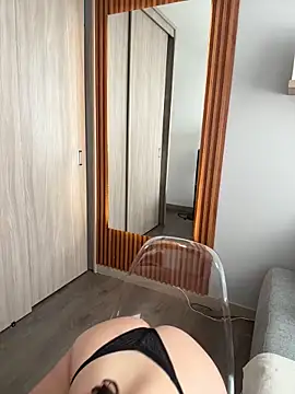 Snapshot of FridaKlein chatting on 28, 9, 2025 FridaKlein online show from 28, 9, 2025