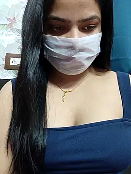 Snapshot of Myloveurvi chatting on 3, 11, 2025 Myloveurvi online show from 3, 11, 2025