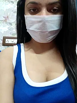 Myloveurvi online show from 5, 1, 2026