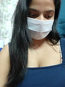 Myloveurvi online show from 10, 4, 2026