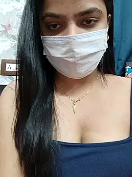 Snapshot of Myloveurvi chatting on 8, 9, 2025 Myloveurvi online show from 8, 9, 2025