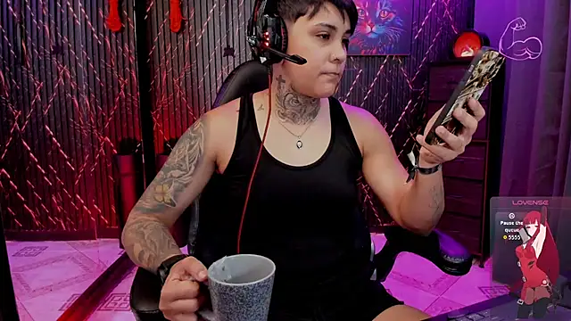 Snapshot of ZhoeStrong chatting on 28, 2, 2026 ZhoeStrong online show from 28, 2, 2026