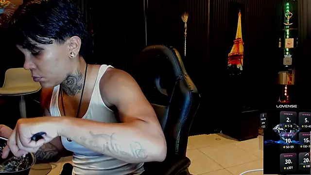 ZhoeStrong online show from 14, 9, 2025