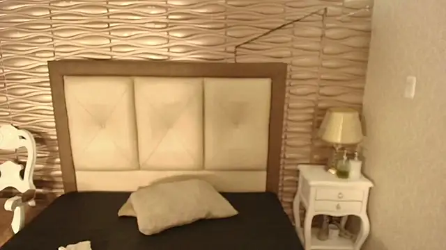 sofiaclauss online show from 12, 10, 2025