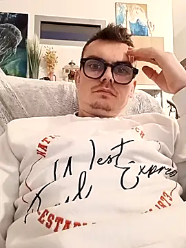 GLouglou19 online show from 9, 1, 2026