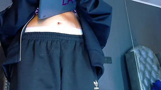 Snapshot of LusstCruella chatting on 5, 12, 2025 LusstCruella online show from 5, 12, 2025