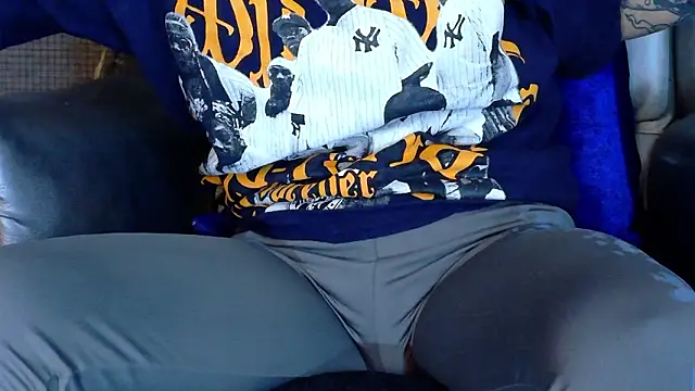 Snapshot of LusstCruella chatting on 3, 2, 2026 LusstCruella online show from 3, 2, 2026