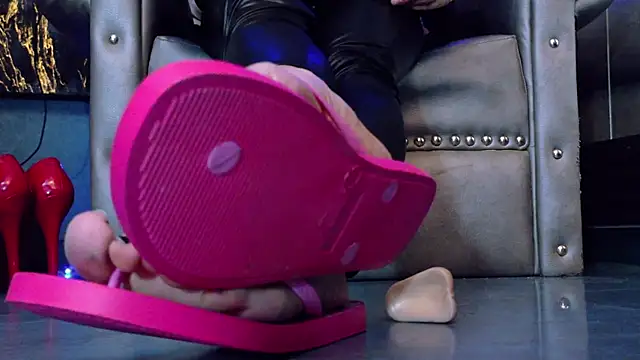 LusstCruella online show from 4, 3, 2026