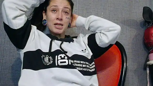 LusstCruella online show from 6, 3, 2025