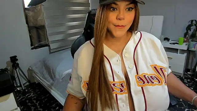 Snapshot of cattleya_campbell chatting on 12, 9, 2025 cattleya campbell online show from 12, 9, 2025