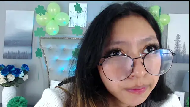 Yommi Winx online show from 18, 3, 2025