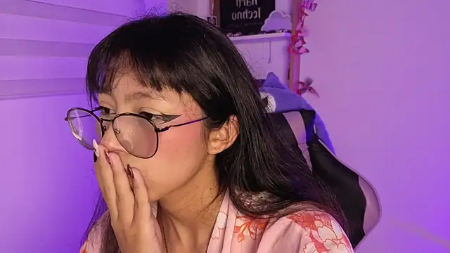 Yommi Winx online show from 4, 12, 2025