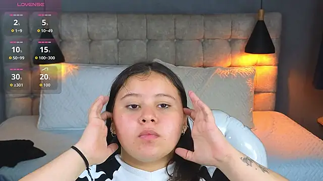 Laia and Aloby online show from 13, 11, 2025