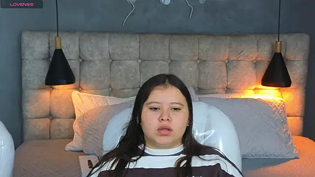 Laia and Aloby online show from 7, 1, 2026