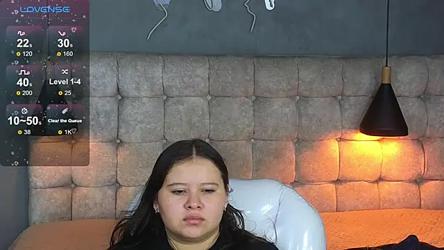 Laia and Aloby online show from 18, 12, 2025