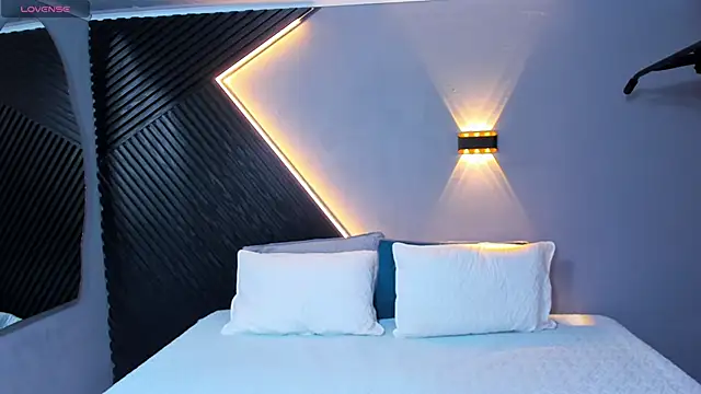 Laia and Aloby online show from 24, 3, 2026