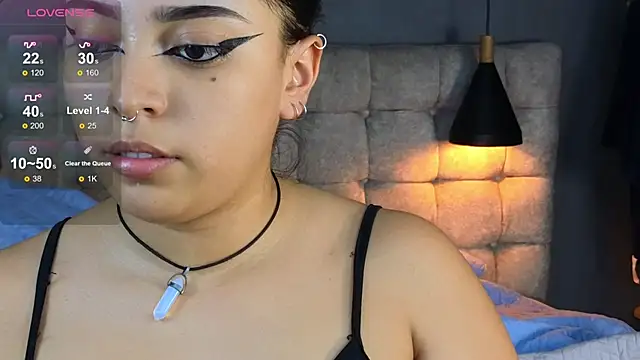 Laia and Aloby online show from 8, 11, 2025