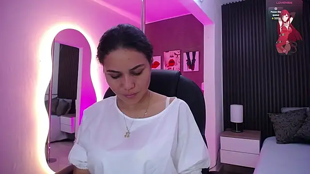 natasha  jackson online show from 18, 10, 2025