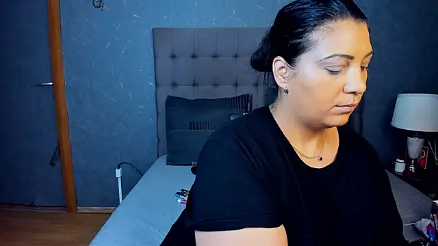 Snapshot of AmyCubes chatting on 24, 10, 2025 AmyCubes online show from 24, 10, 2025