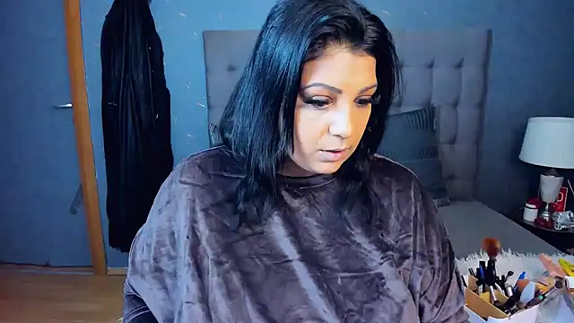 Snapshot of AmyCubes chatting on 14, 10, 2025 AmyCubes online show from 14, 10, 2025