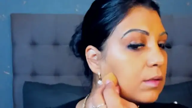 Snapshot of AmyCubes chatting on 12, 11, 2025 AmyCubes online show from 12, 11, 2025