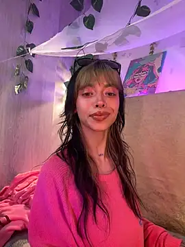 Kitty arts online show from 22, 2, 2025