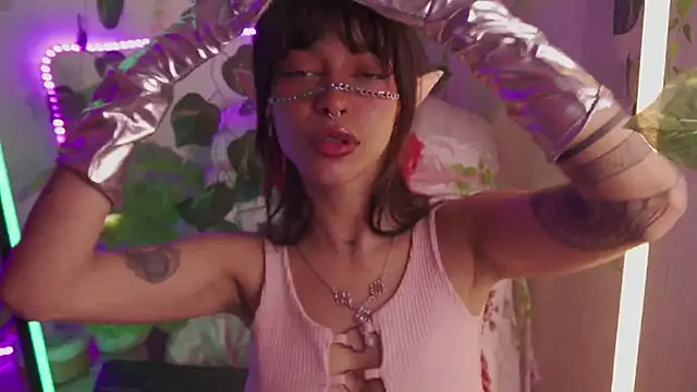 Kitty arts online show from 5, 12, 2024