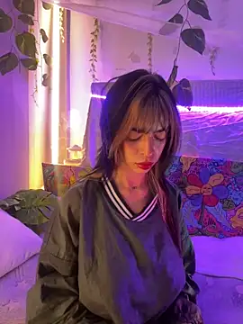 Kitty arts online show from 2, 2, 2025