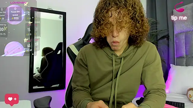 All3ssandr0 online show from 5, 12, 2024