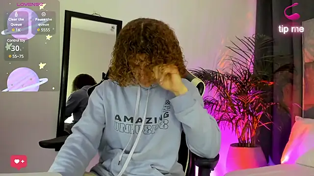 All3ssandr0 online show from 4, 12, 2024